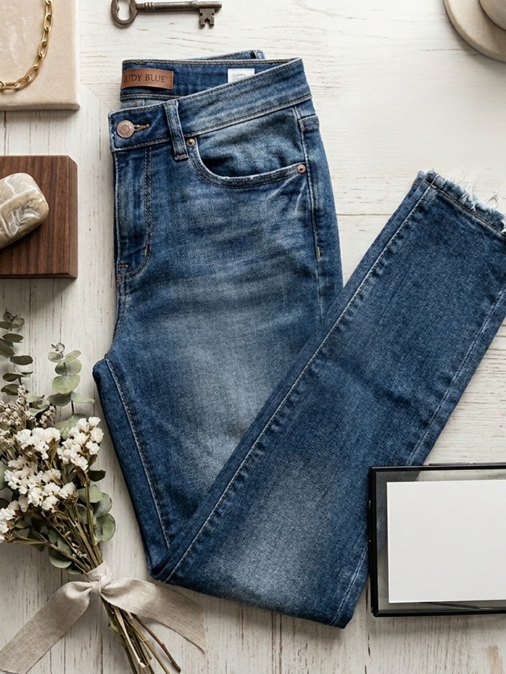 Judy Blue Medium Wash Skinny Jeans